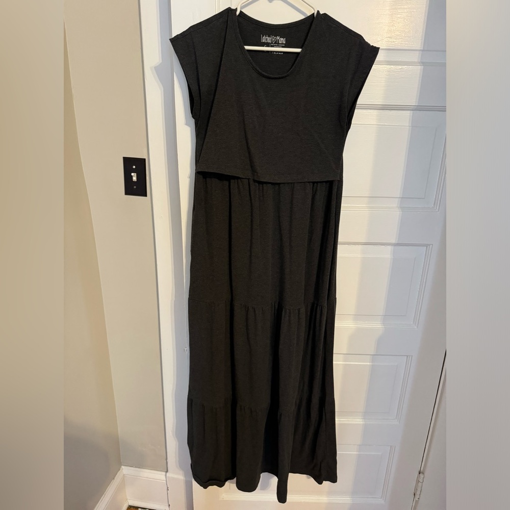 Latched mama tiered nursing dress, lift up access